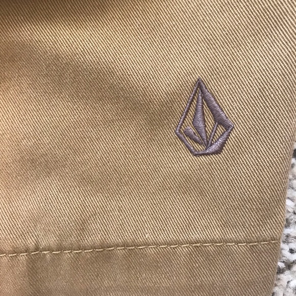 Volcom Chino Shorts - Picture 6 of 9
